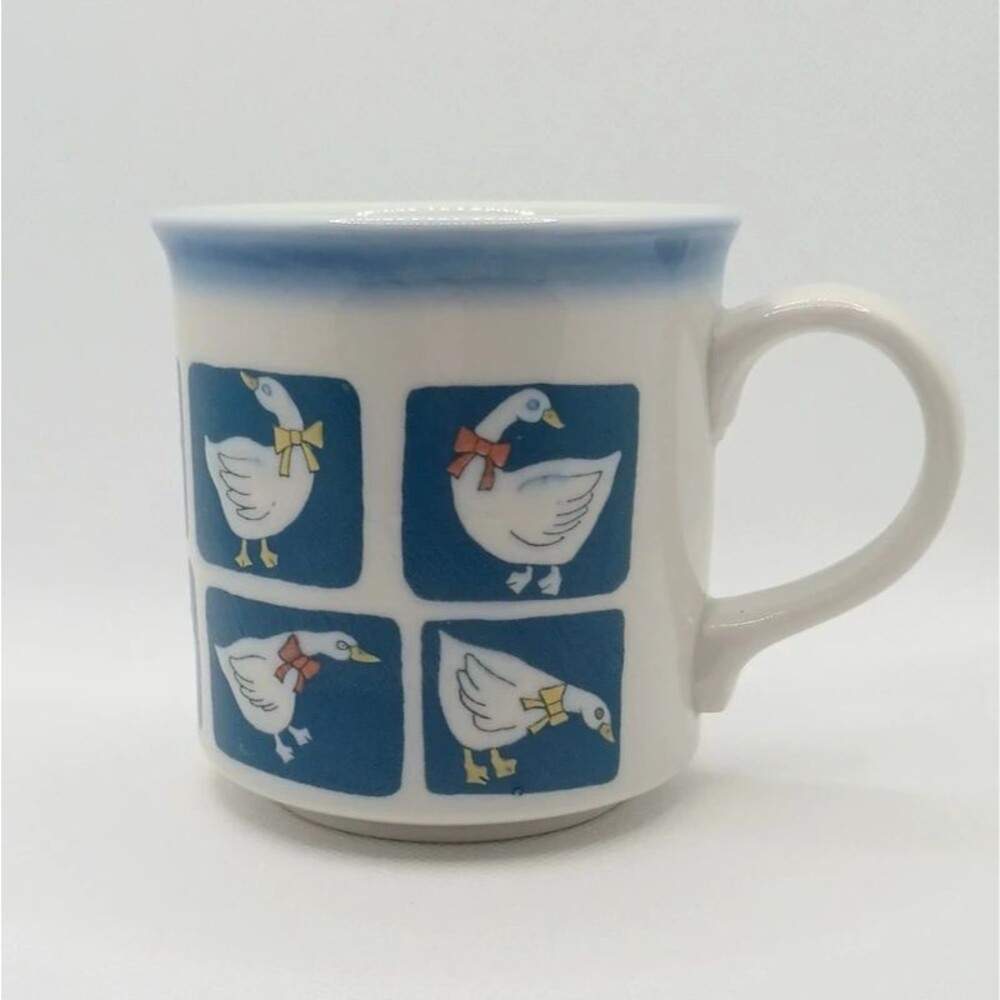 White & Blue Goose Bow Pattern Ceramic Coffee Mug 10oz Country Style Vintage